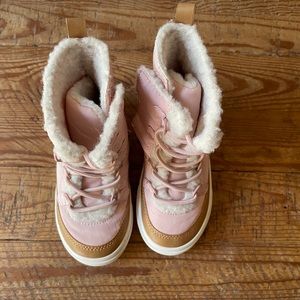 Old Navy Girls Snow Boots Toddler size 9